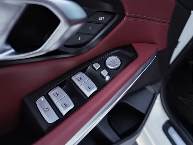 BMW 3 Series — Фото автомобиля 10