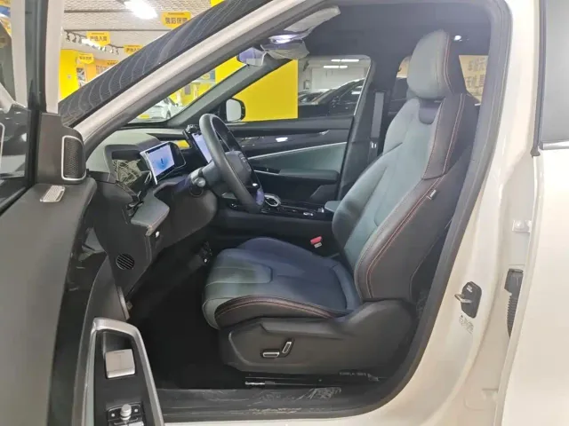 Geely Boyue — Фото автомобиля 3