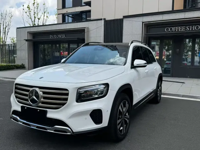 Фотография автомобиля — Mercedes-Benz GLB-Class