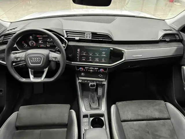 Audi Q3 — Фото автомобиля 7