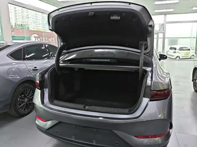 BYD Qin PLUS — Фото автомобиля 18
