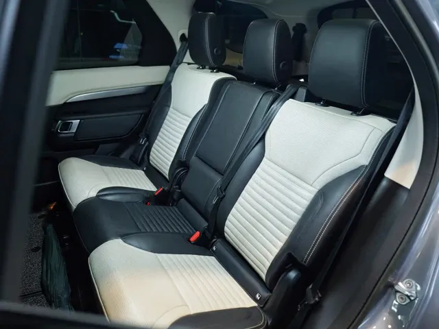 Land Rover Discovery — Фото автомобиля 8