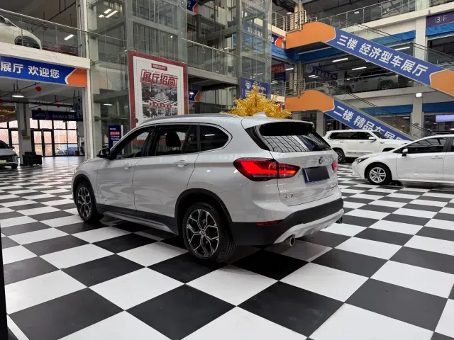 BMW X1 — Фото автомобиля 7