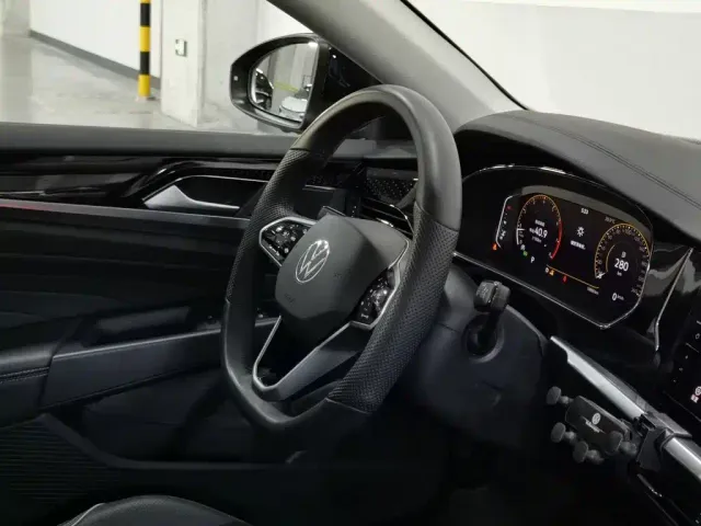 Volkswagen Passat — Фото автомобиля 22