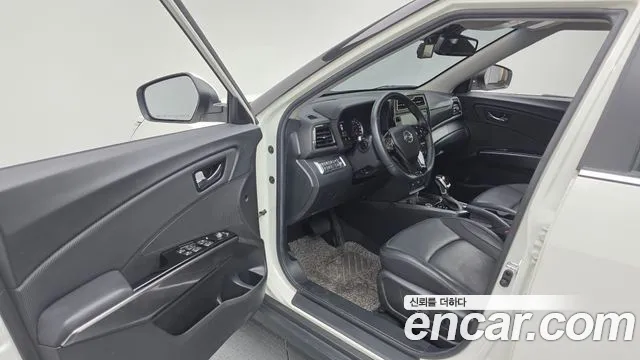 KG_Mobility_Ssangyong TIBOLI Very New Tivoli Бензин 1.5 2WD — Фото автомобиля 10