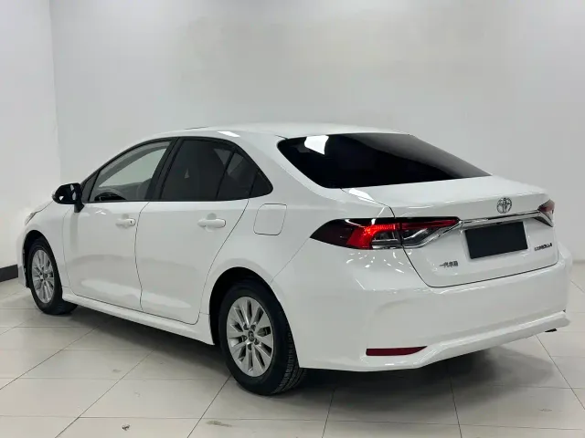 Toyota Corolla — Фото автомобиля 6