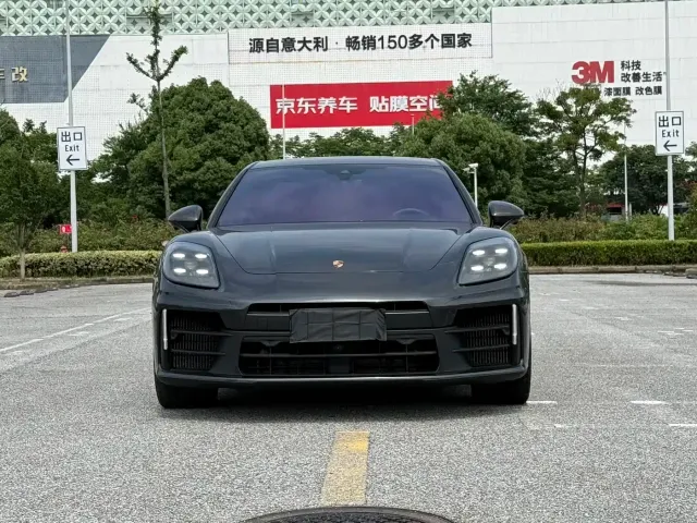 Porsche Panamera 2024 Panamera 2.9T — Фото автомобиля 4