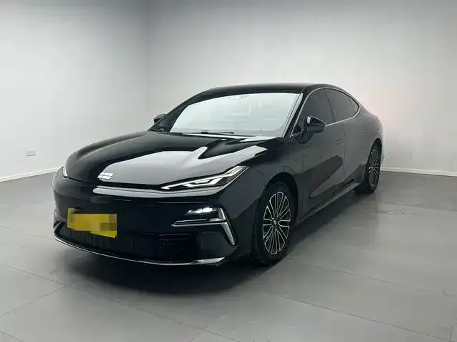 Фотография автомобиля — Geely Galaxy Xingyao 8