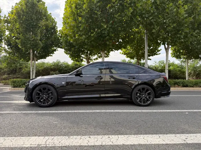 Cadillac CT5 — Фото автомобиля 4