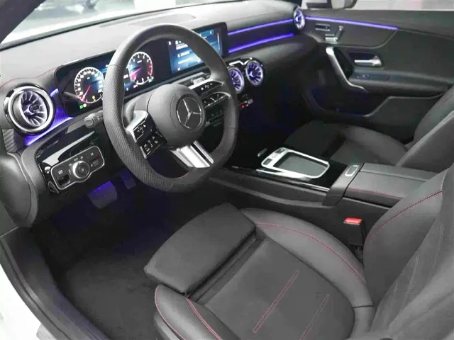 Mercedes-Benz A-Class — Фото автомобиля 8
