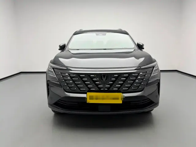 Changan CS75 Plus — Фото автомобиля 2