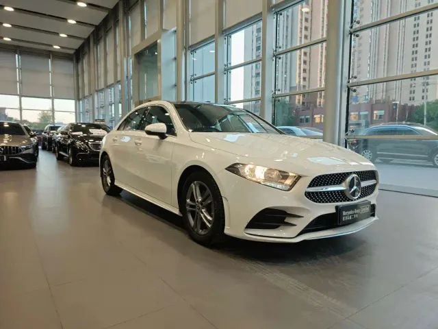 Mercedes-Benz A-Class — Фото автомобиля 3
