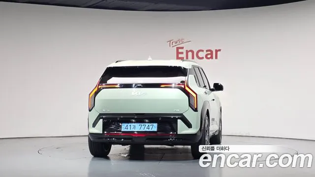 Kia EV3 — Фото автомобиля 4