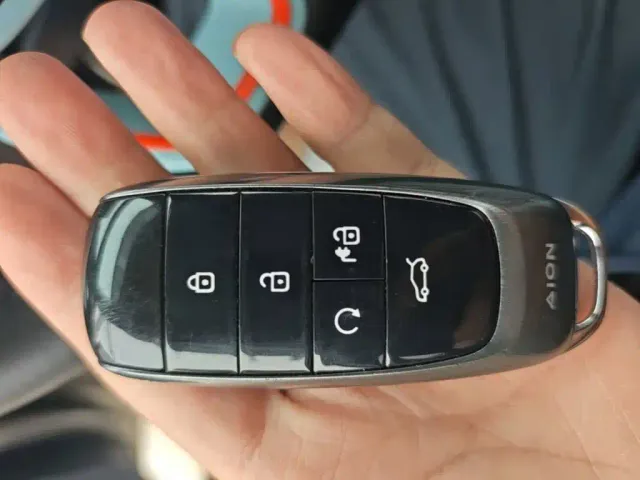 GAC Aion Y — Фото автомобиля 8