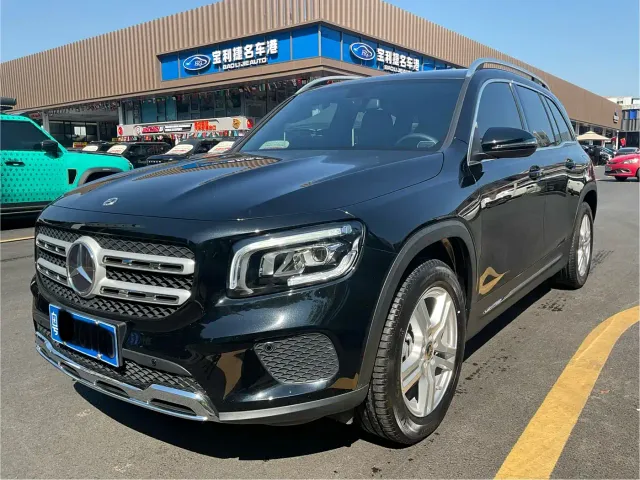 Фотография автомобиля — Mercedes-Benz GLB-Class