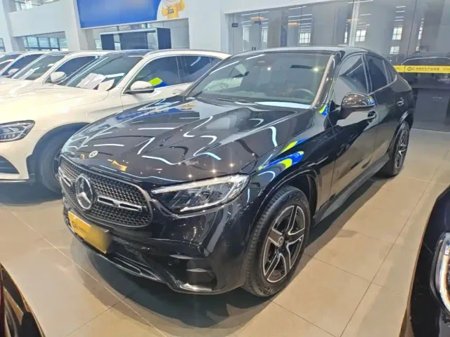 Фотография автомобиля — Mercedes-Benz GLC Coupe