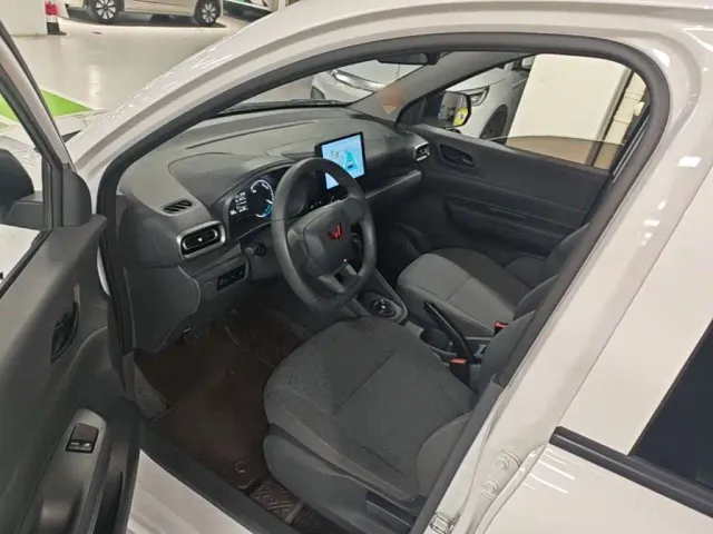 Wuling Hongguang — Фото автомобиля 15