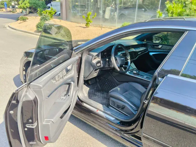 Audi A7L — Фото автомобиля 12