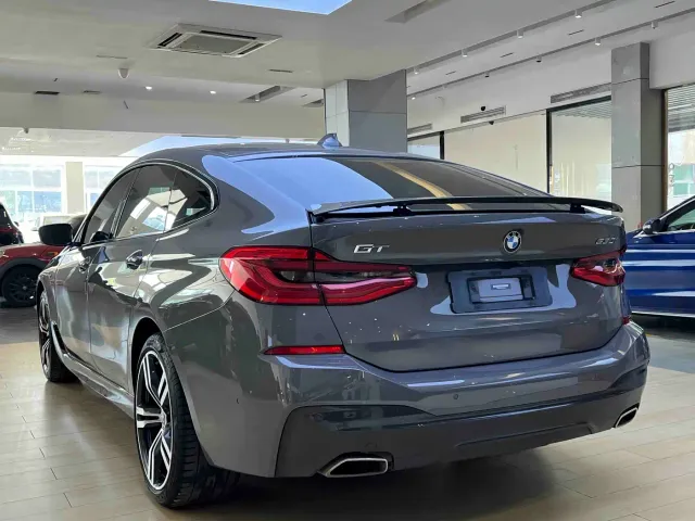 BMW 6 Series Gran Turismo — Фото автомобиля 9