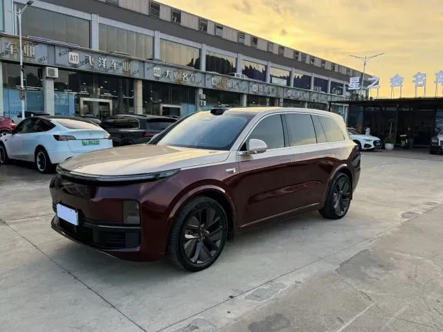Li Auto L9 — Фото автомобиля 3