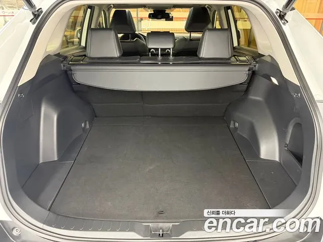 Toyota RAV4 Generation 5 — Фото автомобиля 18