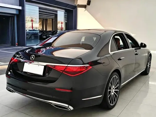 Mercedes-Benz S-Class — Фото автомобиля 16