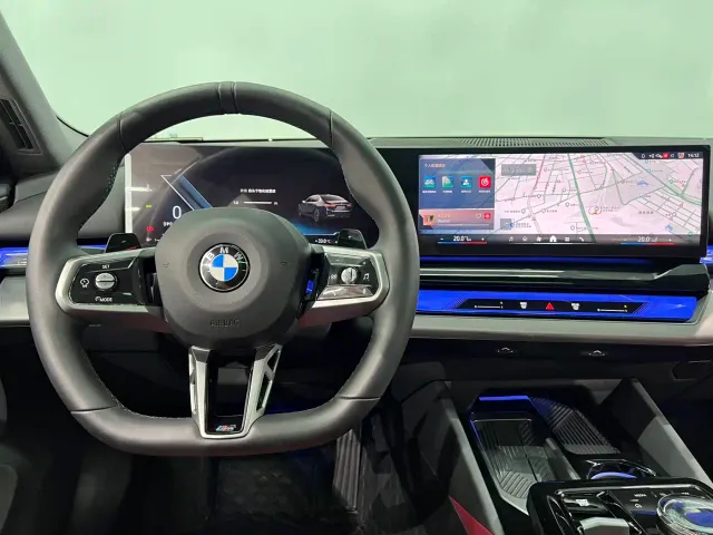 BMW 5 Series — Фото автомобиля 16