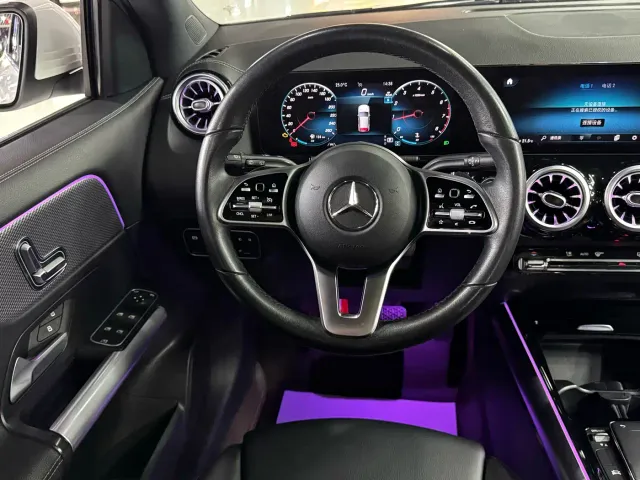 Mercedes-Benz GLA-Class — Фото автомобиля 10