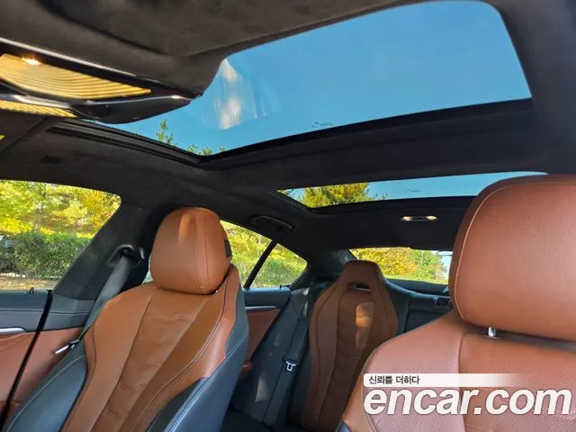 BMW 8 Series G15 — Фото автомобиля 16