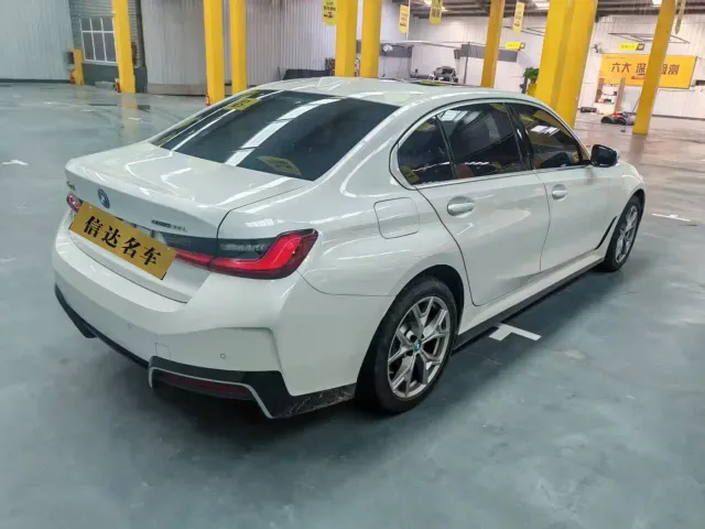 BMW i3 — Фото автомобиля 7