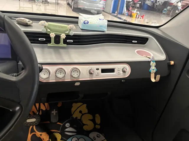 Wuling Hongguang Mini EV — Фото автомобиля 6