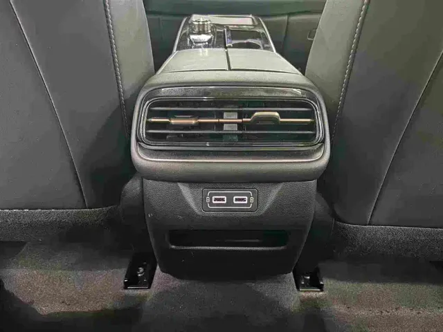 GAC Aion S — Фото автомобиля 27