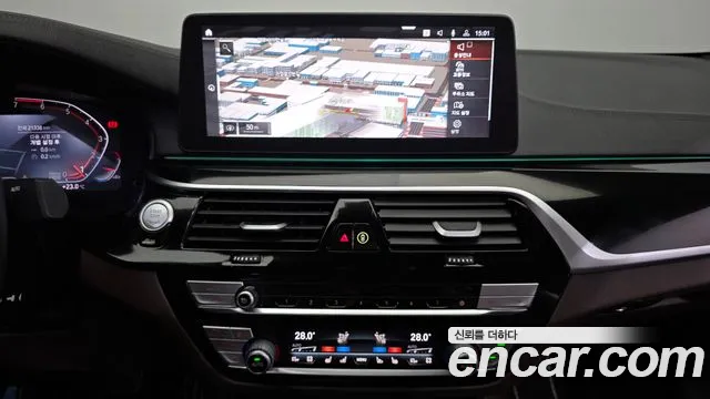 BMW 5 Series G30 — Фото автомобиля 21