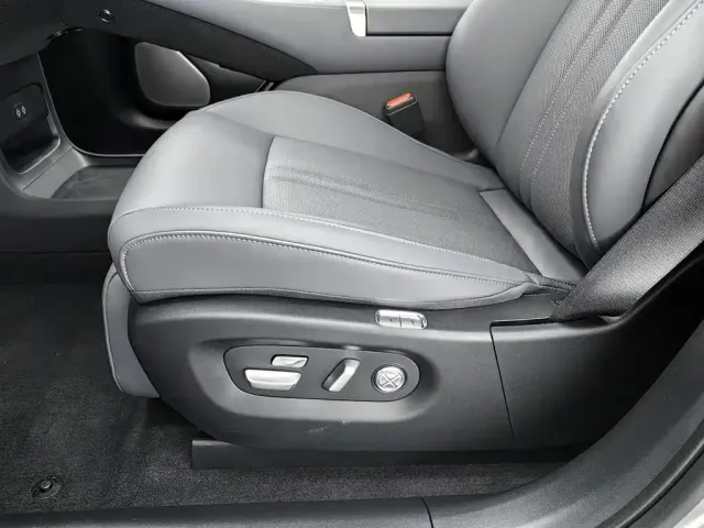 Xiaomi Auto Xiaomi YU7 2025 Extended Range RWD Edition — Фото автомобиля 20
