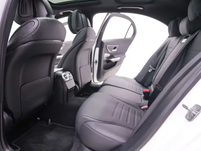 Mercedes-Benz C-Class — Фото автомобиля 22