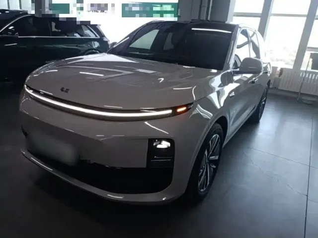 Фотография автомобиля — Li Auto L6