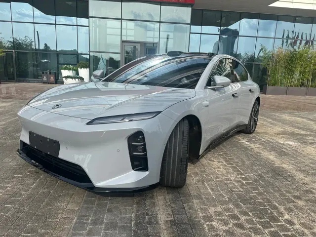 Фотография автомобиля — Nio ET5