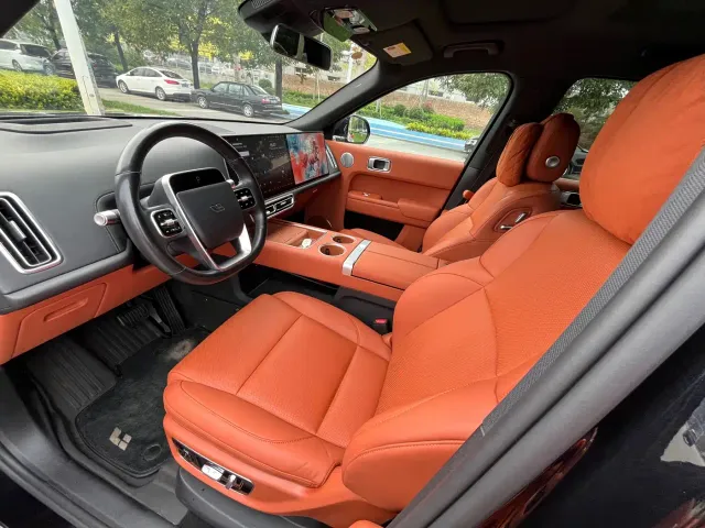 Li Auto L9 — Фото автомобиля 12