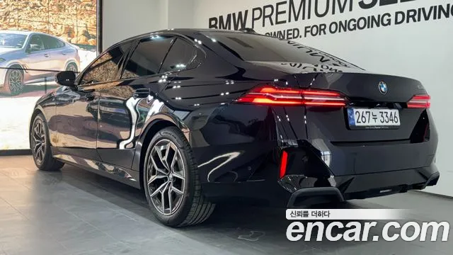BMW 5-Series — Фото автомобиля 2
