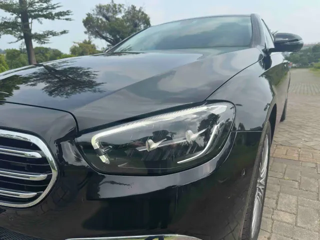 Mercedes-Benz E-Class — Фото автомобиля 22