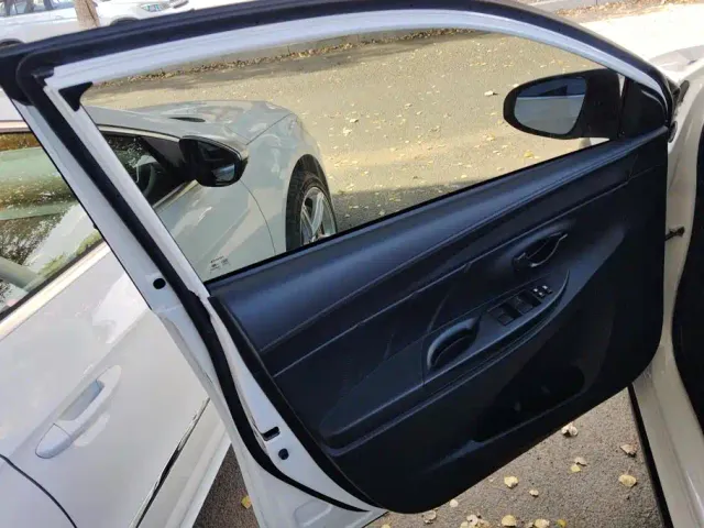 Toyota YARiS L Zhi Xuan — Фото автомобиля 7