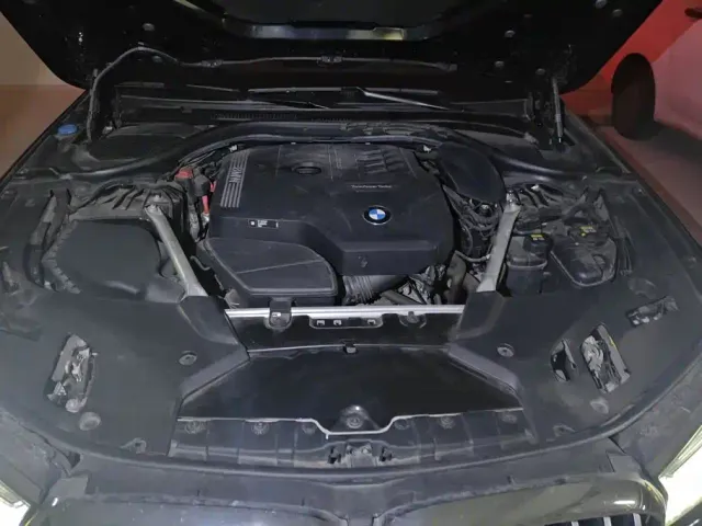 BMW 5 Series — Фото автомобиля 10