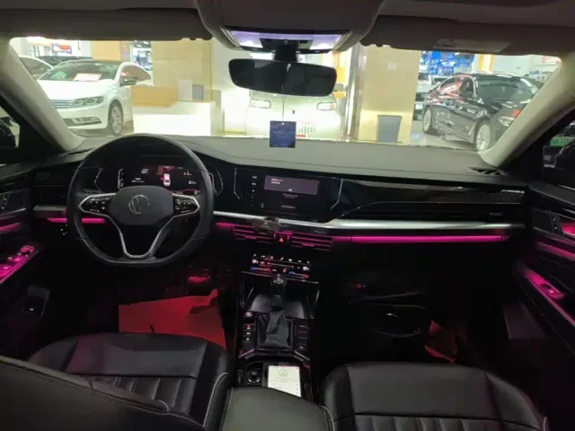 Volkswagen Passat — Фото автомобиля 5