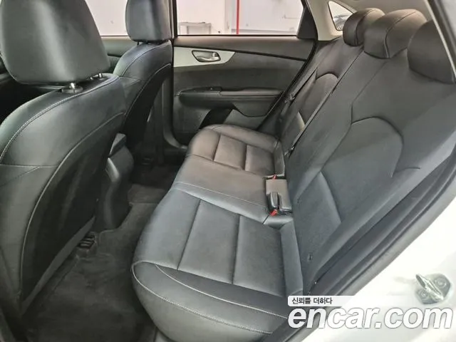 Kia K3 2nd Gen — Фото автомобиля 12