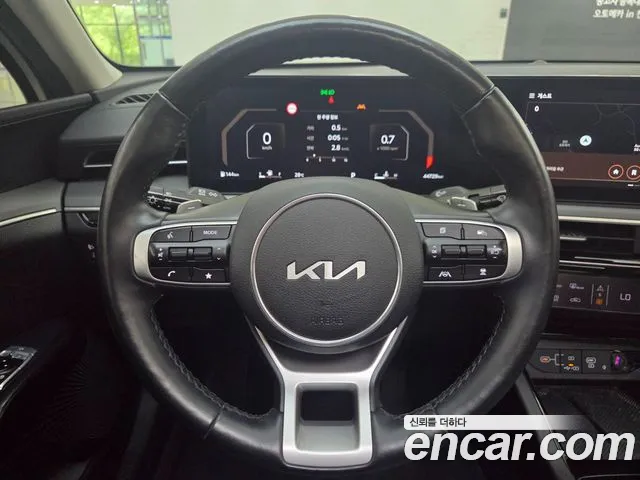 Kia K5 Новый K5 3 поколение 2.0 LPi(Для проката) — Фото автомобиля 11