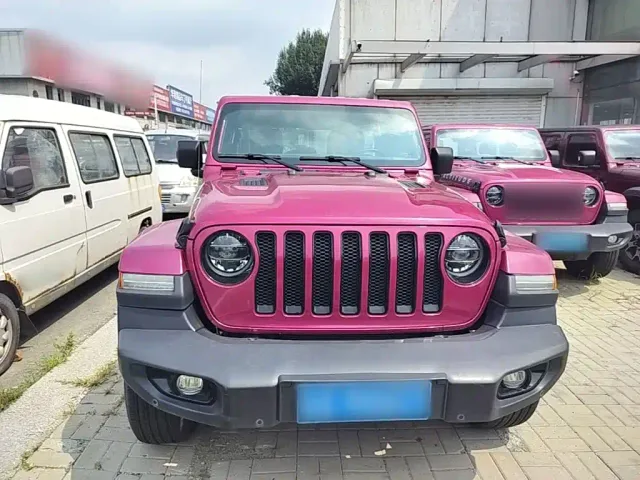 Jeep Wrangler — Фото автомобиля 2