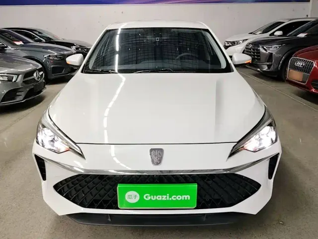 Roewe i5 — Фото автомобиля 2