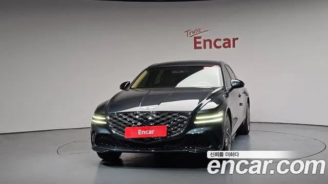 Genesis G80 Бензин 3.5 турбо AWD — Фото автомобиля 3