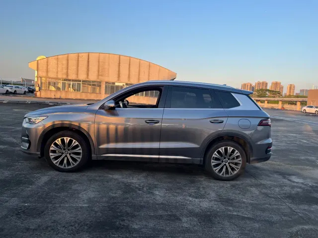 BYD Song Pro — Фото автомобиля 3