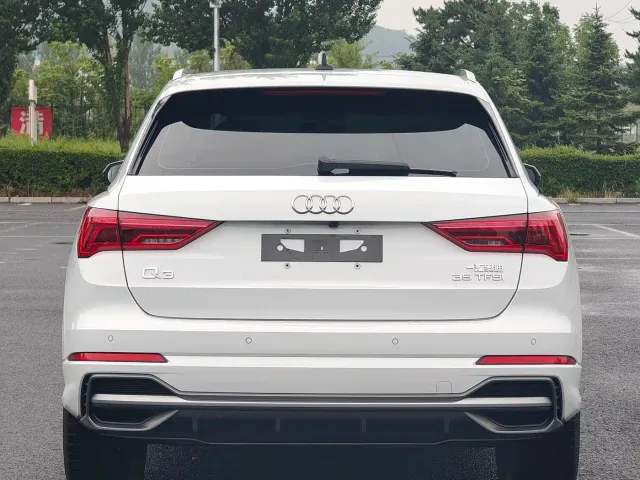 Audi Q3 — Фото автомобиля 4